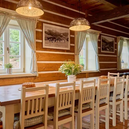 Chalet Modrin *