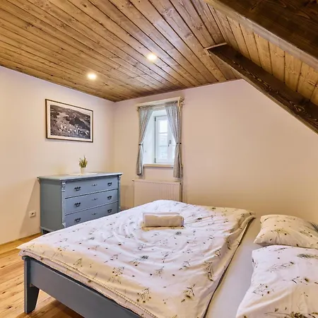 Modrin Chalet *